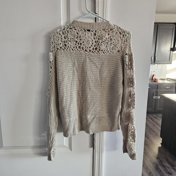 Zara Crochet Sweater Cardigan - Picture 4 of 6